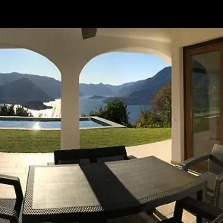 Lago Como Escape Perledo